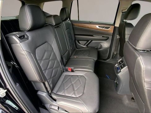 Used 2026 Volkswagen Atlas SE AWD/4WD image 10