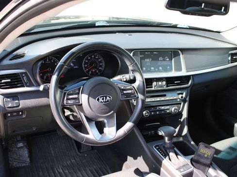 Used 2019 Kia Optima S w/ S Panoramic Sunroof Package image 28