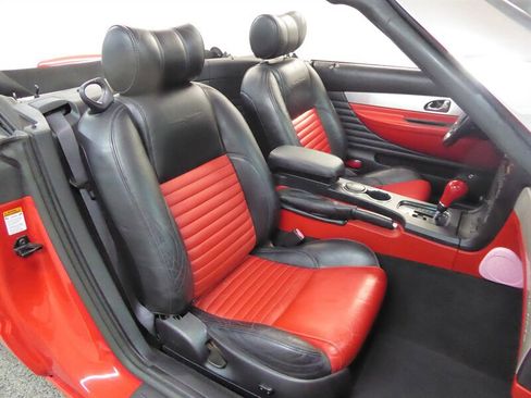 Used 2003 Ford Thunderbird Deluxe image 28