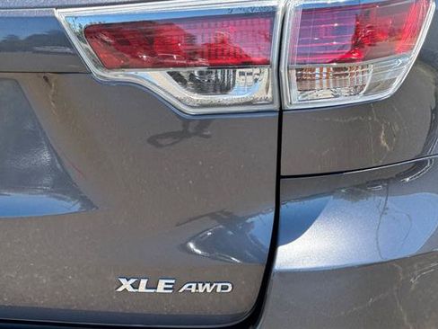 Used 2015 Toyota Highlander XLE AWD/4WD image 34