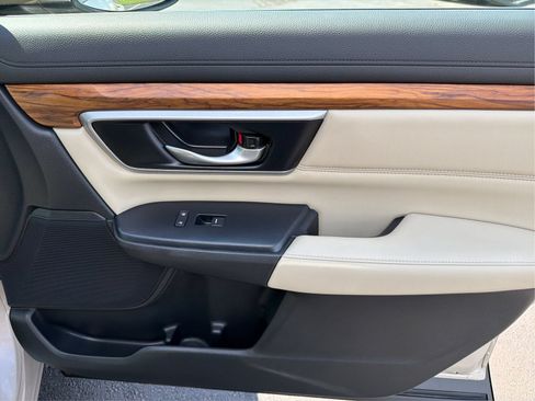Used 2019 Honda CR-V Touring image 22