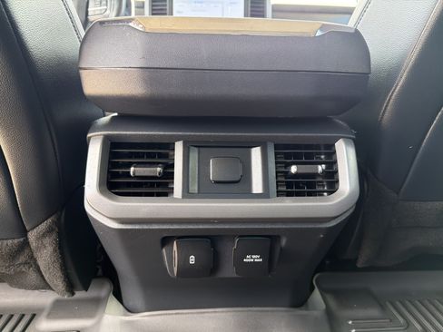 Used 2023 Ford F150 Lariat w/ Trailer Tow Package AWD/4WD image 20