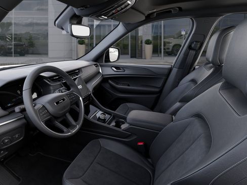 New 2025 Jeep Grand Cherokee L Altitude image 22