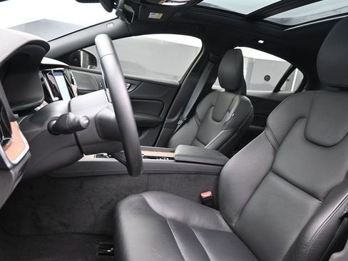 Used 2023 Volvo S60 B5 Plus w/ Climate Package AWD/4WD image 10