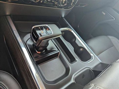 Used 2023 Chevrolet Silverado 1500 RST AWD/4WD image 11