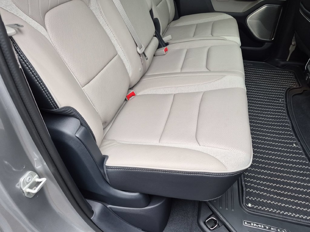 Used 2023 RAM 1500 Limited AWD/4WD image 29
