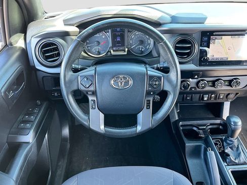 Used 2019 Toyota Tacoma TRD Sport image 21