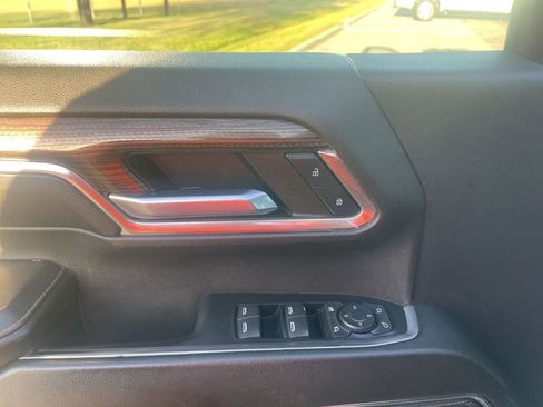 Used 2024 Chevrolet Silverado 3500 LT w/ Convenience Package image 15