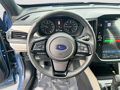 Used 2025 Subaru Forester Premium w/ Convenience Package #1 image 11