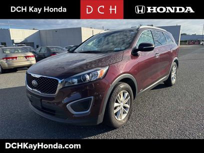 Used 2017 Kia Sorento LX w/ LX Convenience Package