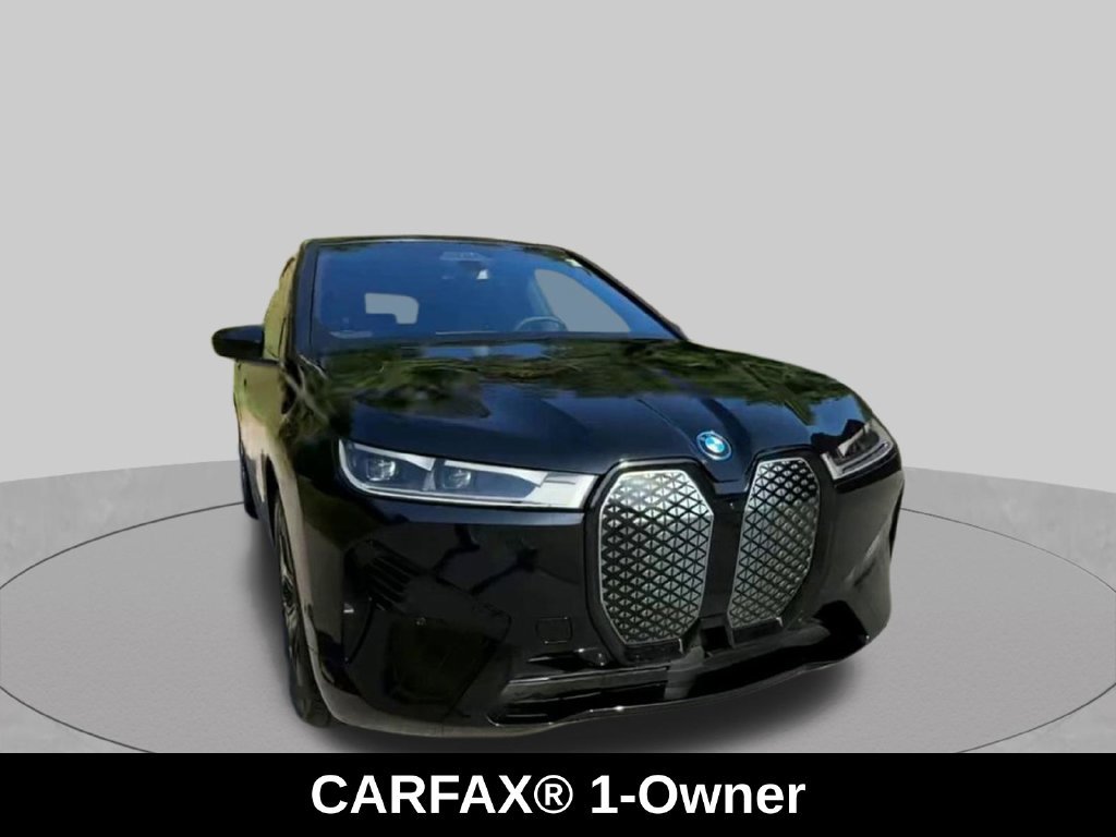 Used 2024 BMW iX xDrive50 w/ Premium Package AWD/4WD image 4