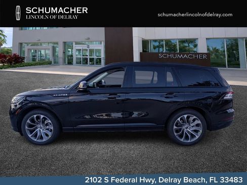 New 2026 Lincoln Aviator 2WD w/ Jet Appearance Package image 4