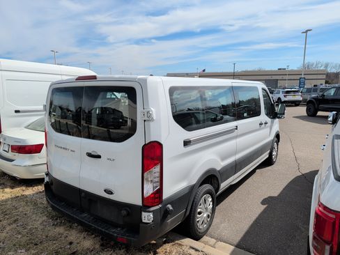Used 2024 Ford Transit 350 XLT image 5