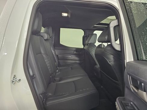 Used 2025 Toyota Tacoma 4x4 Double Cab Hybrid image 14