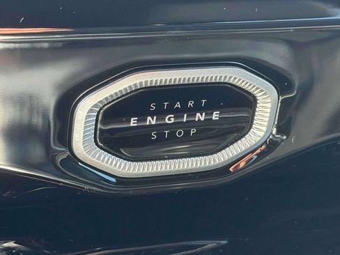 New 2027 Jeep Grand Cherokee Altitude AWD/4WD image 21