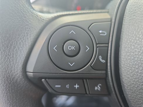 Used 2024 Toyota RAV4 XLE FWD image 16