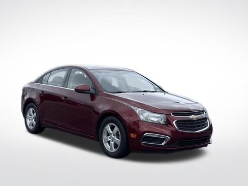 Used 2015 Chevrolet Cruze LT FWD image 4