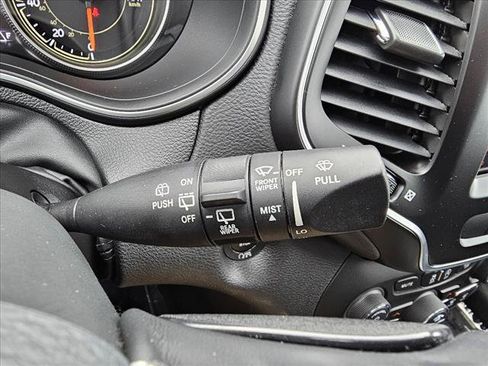 Certified 2021 Jeep Cherokee Latitude Lux 80th Anniv w/ Quick Order Package 26U 80TH image 18