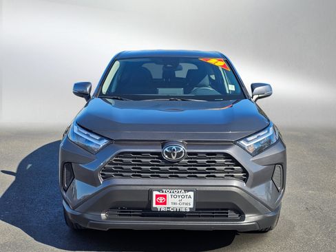Used 2025 Toyota RAV4 LE image 8