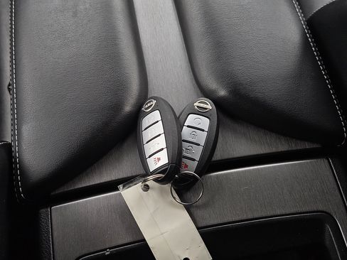 Used 2023 Nissan Murano SV FWD image 31