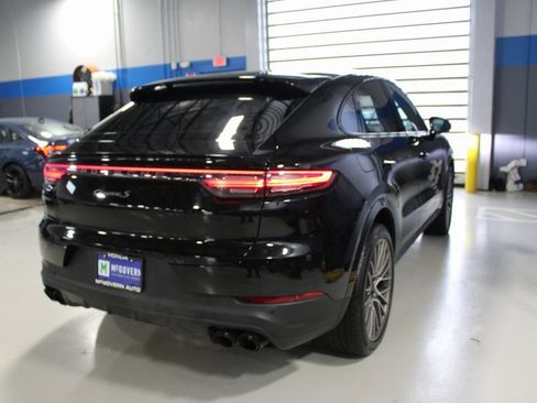 Used 2023 Porsche Cayenne S Platinum w/ Premium Package Plus image 48