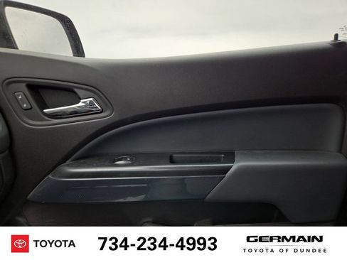 Used 2017 Chevrolet Colorado Z71 w/ Z71 Midnight Edition AWD/4WD image 24