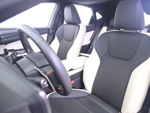 Used 2024 Lexus NX 350h AWD image 5