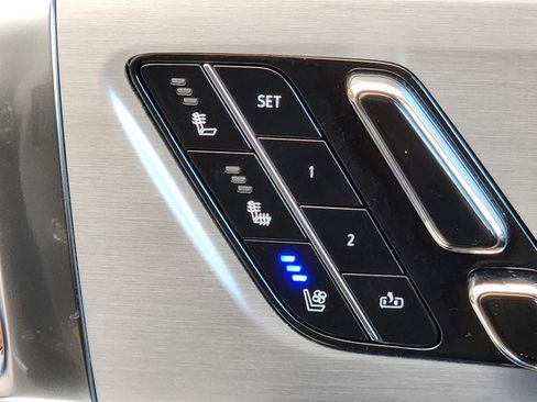 New 2026 Cadillac Vistiq Premium Luxury w/ LPO, Floor Liner Package image 29