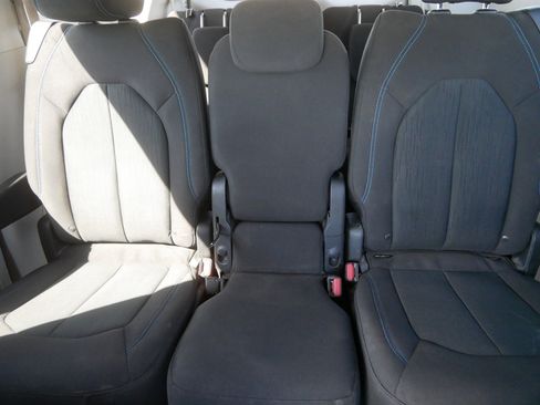 Certified 2021 Chrysler Pacifica Touring FWD image 20