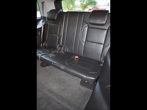 Used 2018 Chevrolet Tahoe LT w/ Luxury Package RWD image 22
