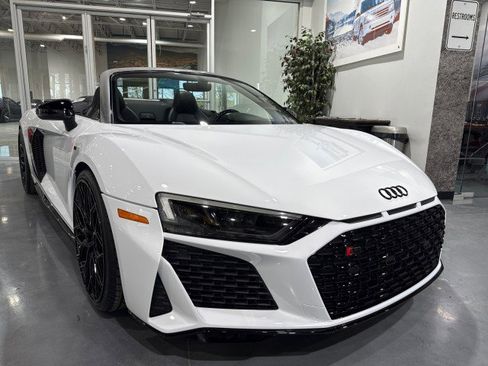 Used 2020 Audi R8 V10 w/ 20" Wheel Package image 16