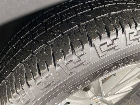 Certified 2023 Chevrolet Traverse LT image 23