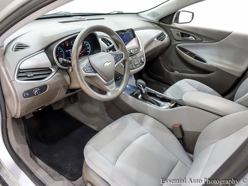 Used 2022 Chevrolet Malibu LS FWD image 14