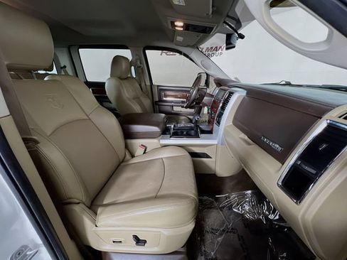 Used 2011 RAM 1500 Laramie AWD/4WD image 38