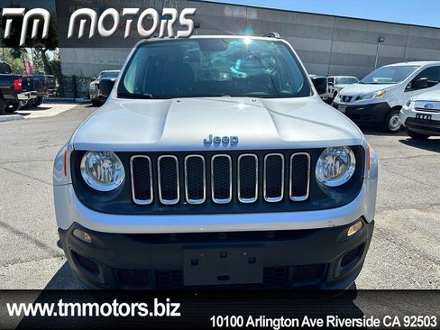 Used 2016 Jeep Renegade Sport w/ Power & Air Group FWD image 2