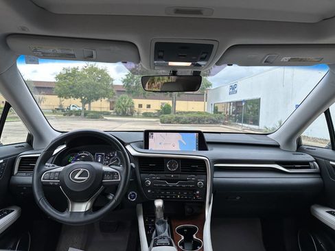 Used 2016 Lexus RX 450h AWD image 19