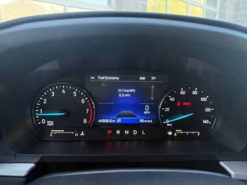 Used 2024 Ford Explorer XLT w/ Equipment Group 202A AWD/4WD image 48