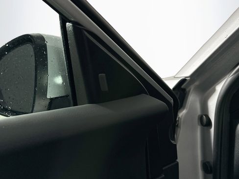 Used 2023 Nissan Sentra SV image 16