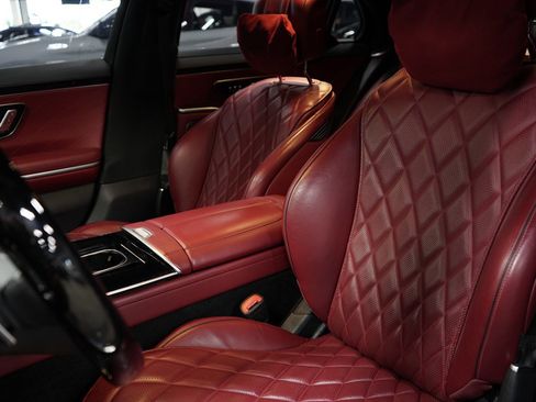 Used 2022 Mercedes-Benz S 580 4MATIC Sedan image 11