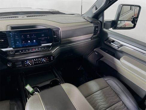 Used 2024 Chevrolet Silverado 2500 ZR2 w/ LPO, Dark Essentials Package image 20