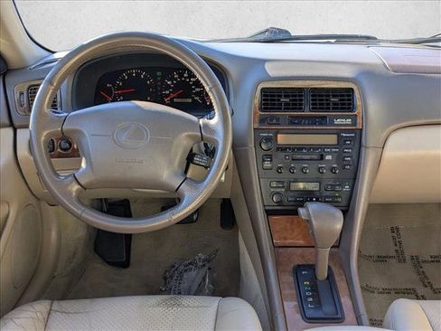 Used 1999 Lexus ES 330 image 17