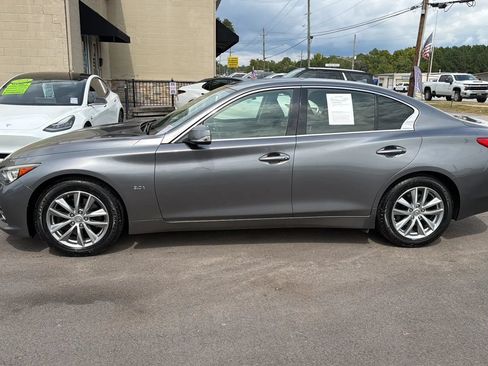 Used 2017 INFINITI Q50 3.0t Premium AWD/4WD image 2