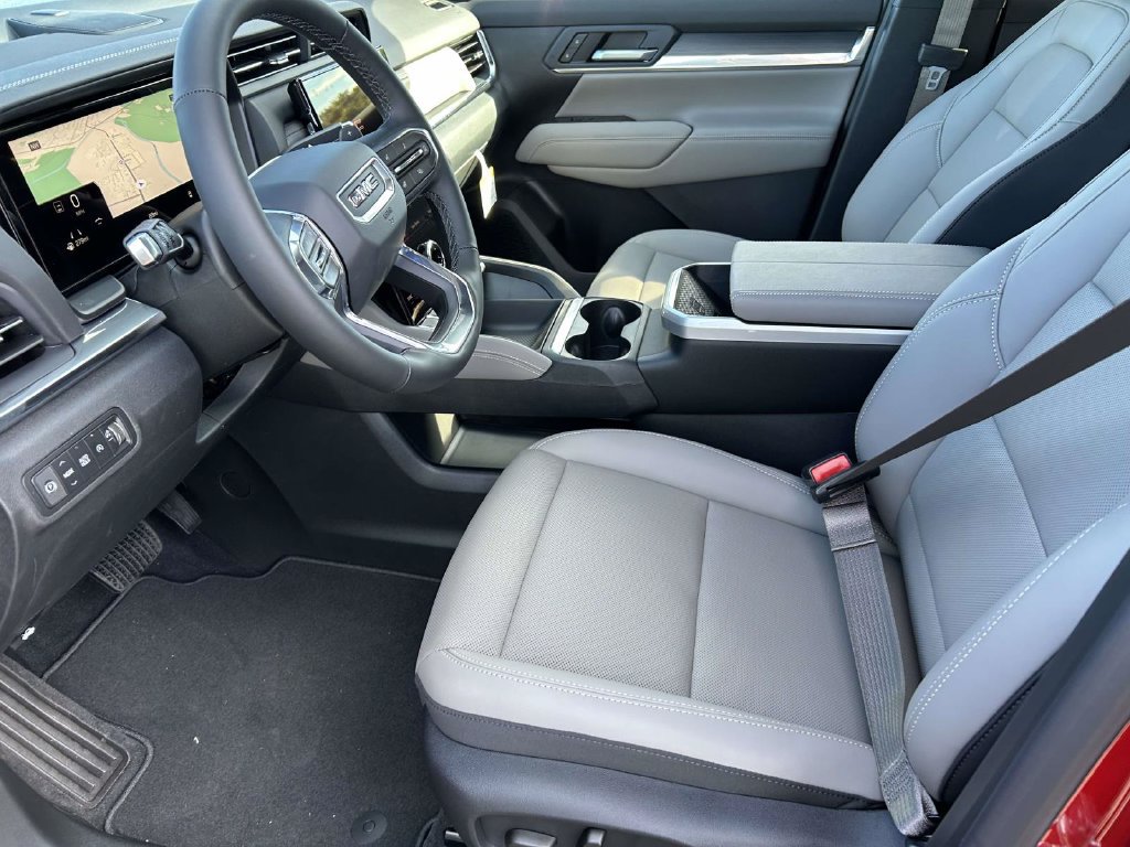 New 2027 GMC Terrain Elevation w/ Elevation Premium Package FWD image 17