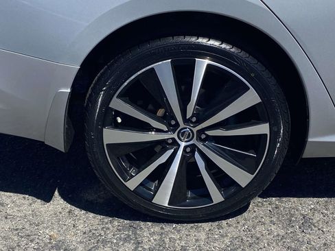 Used 2021 Nissan Altima 2.5 Platinum AWD/4WD image 7