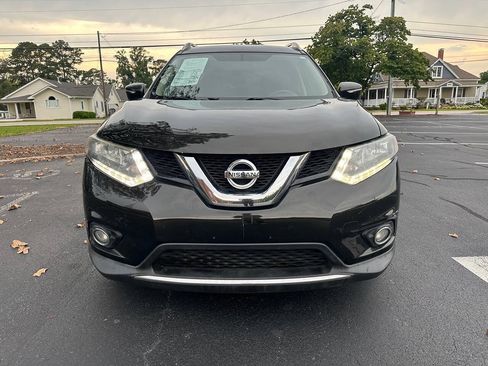 Used 2015 Nissan Rogue SV FWD image 3