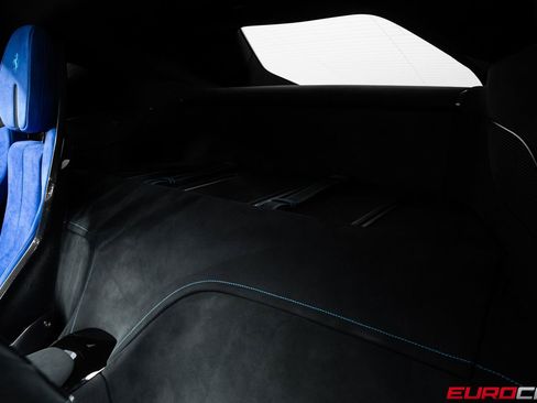Used 2025 Ferrari 12Cilindri RWD image 38