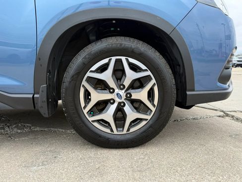 Used 2022 Subaru Forester Premium AWD/4WD image 46