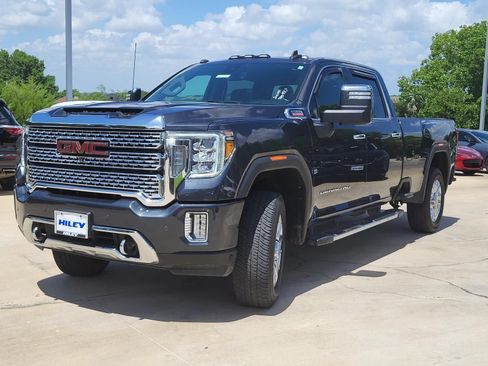 Used 2021 GMC Sierra 2500 Denali AWD/4WD image 2