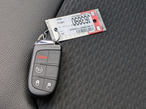 New 2026 Jeep Compass Latitude image 25