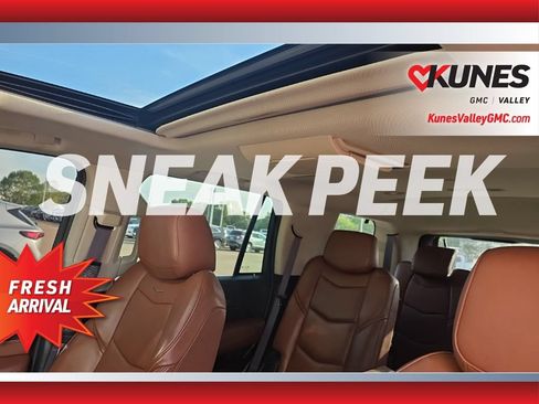 Used 2017 Cadillac Escalade Luxury AWD/4WD image 9